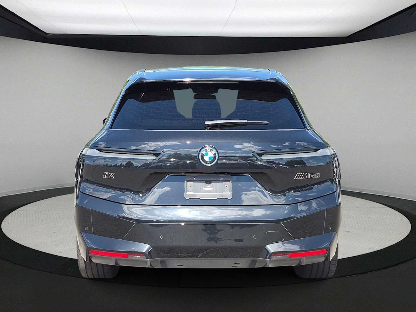 2023 BMW iX M60