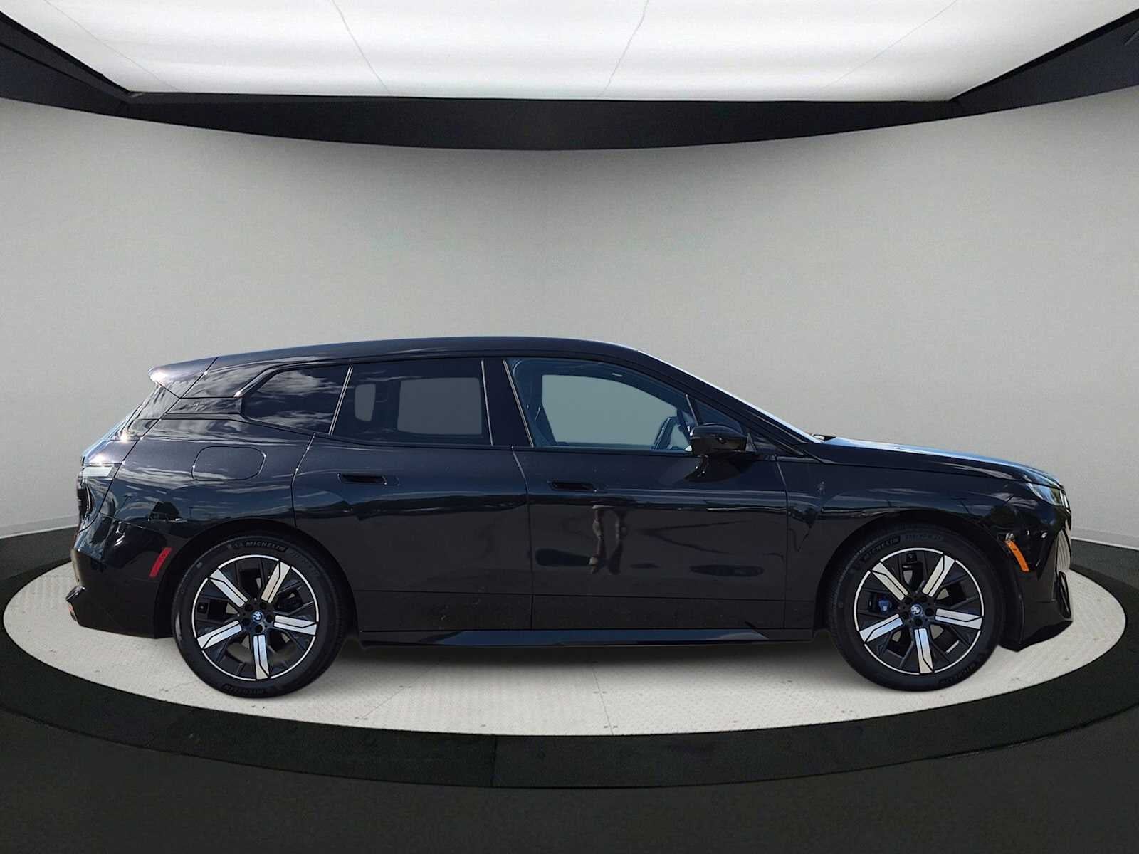 2023 BMW iX M60
