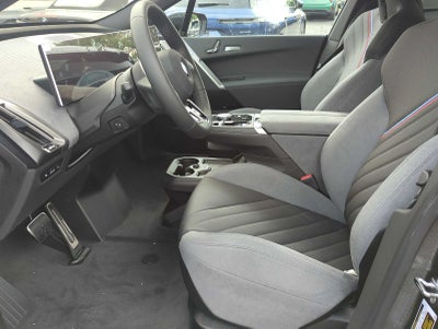 BMW iX xDrive60 2026