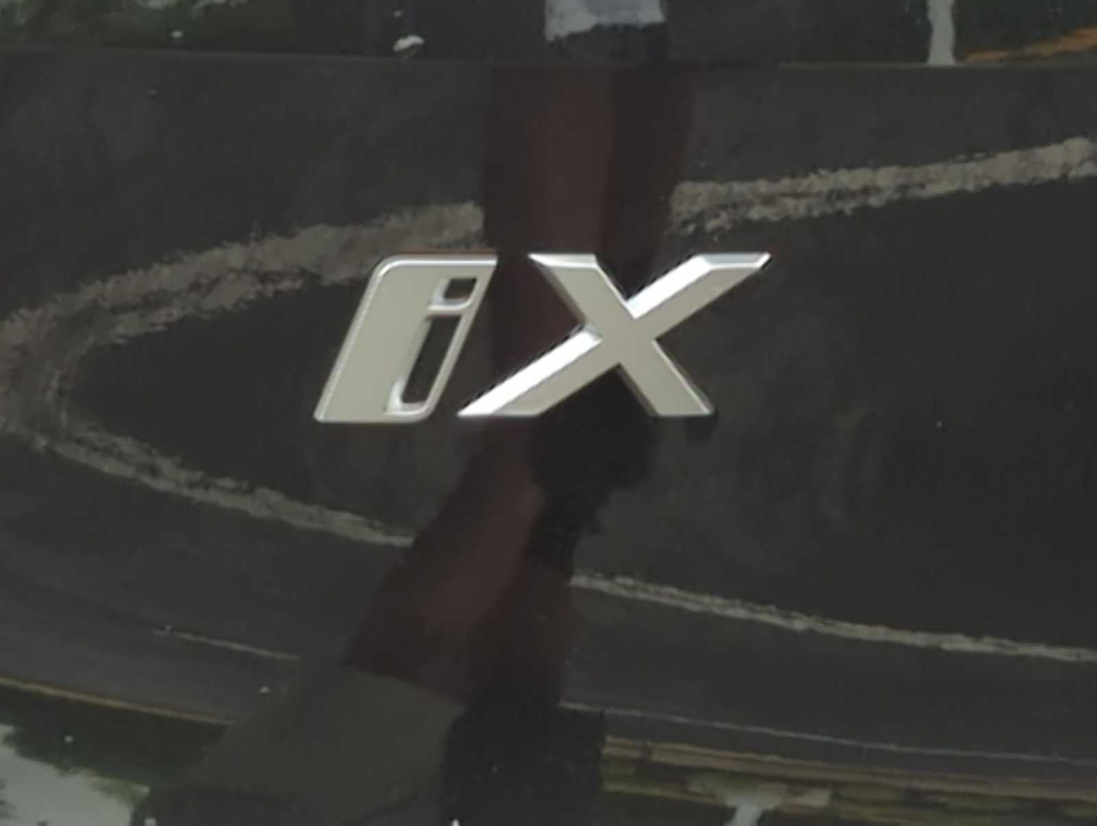 BMW iX xDrive60 2026