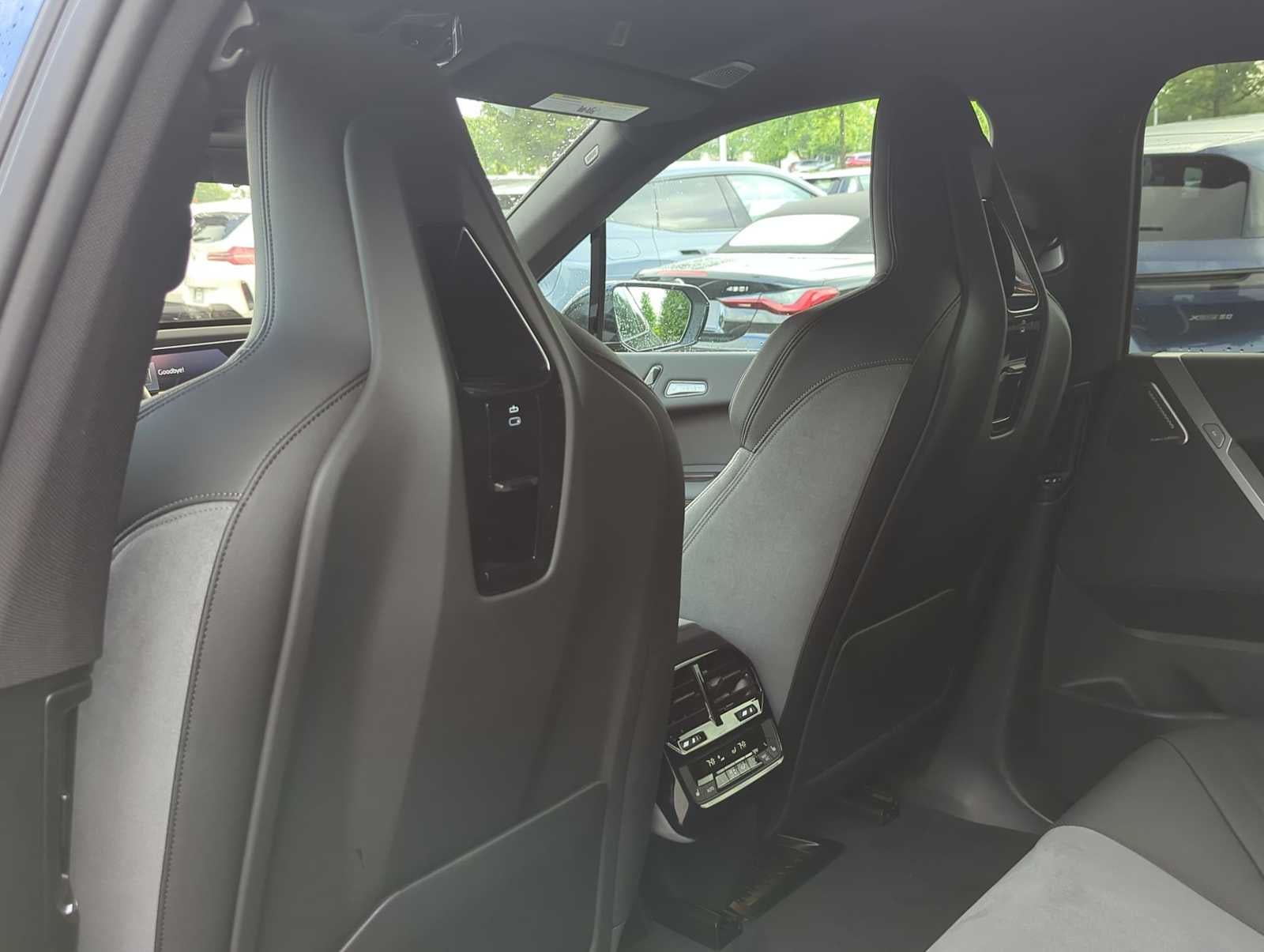 BMW iX xDrive60 2026