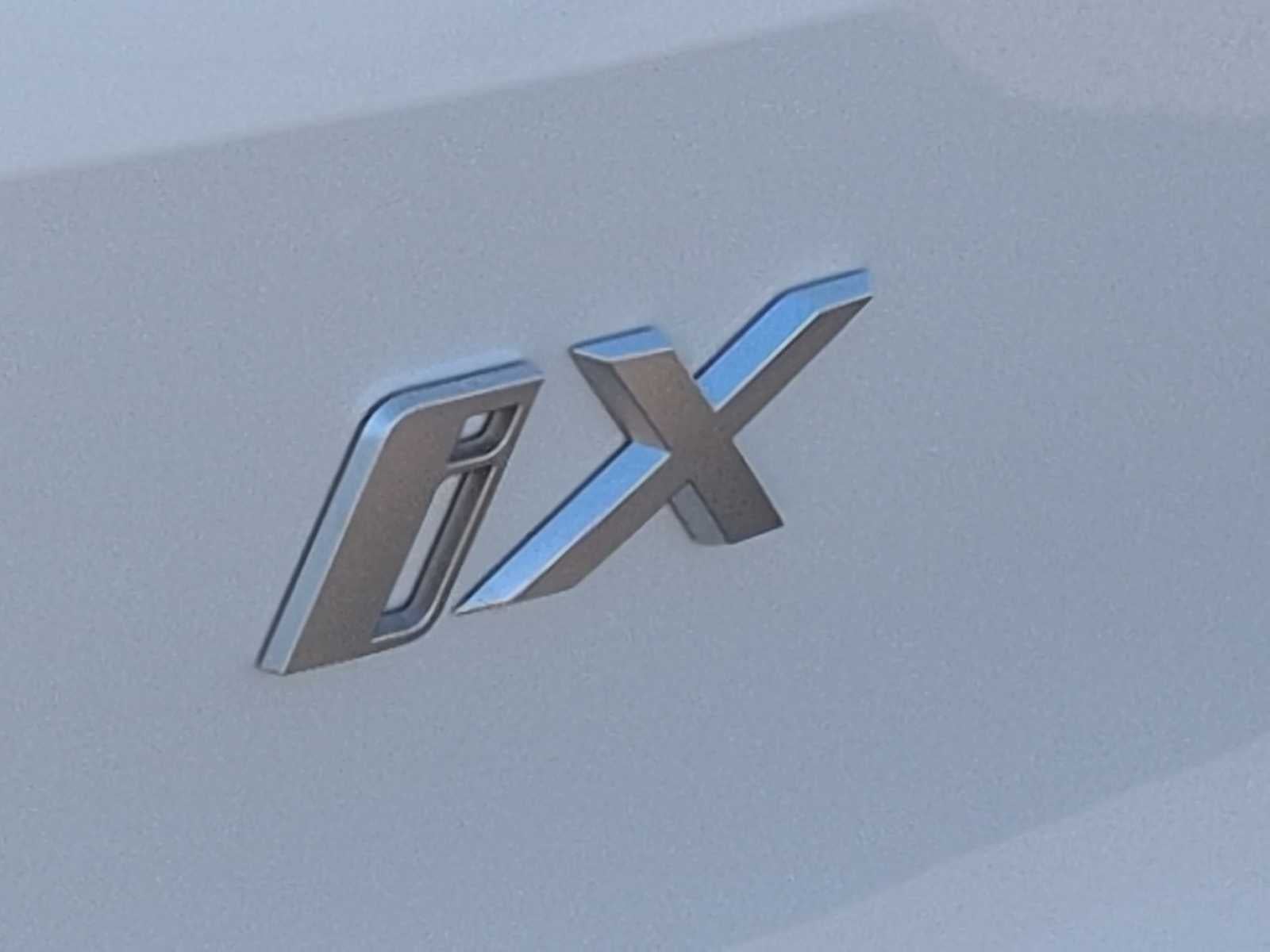 BMW iX xDrive60 2026