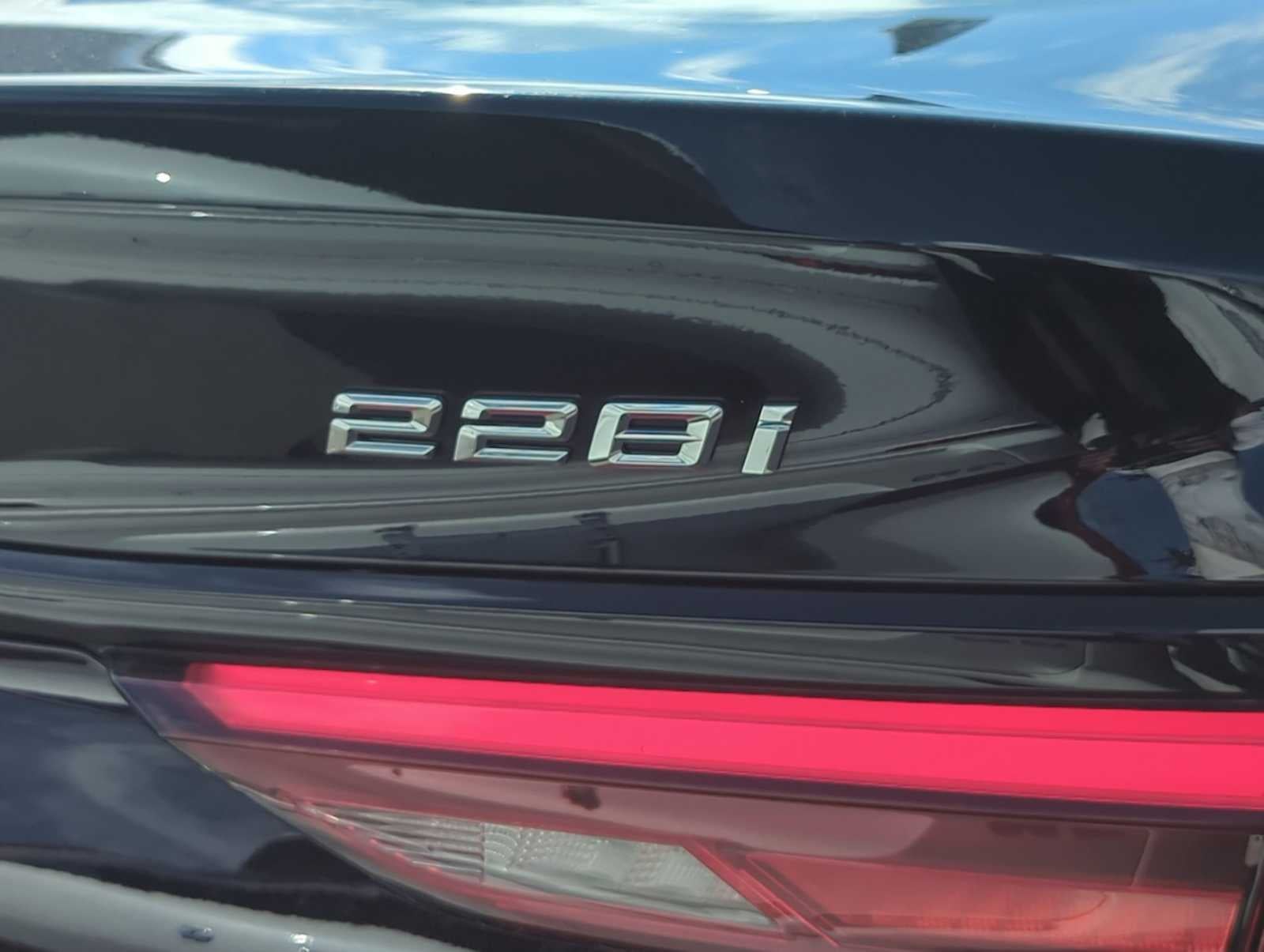 2022 BMW 228xi 228i xDrive