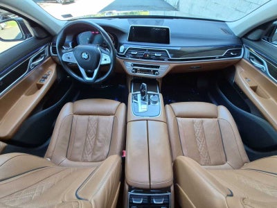 BMW Serie 7 740i xDrive 2021