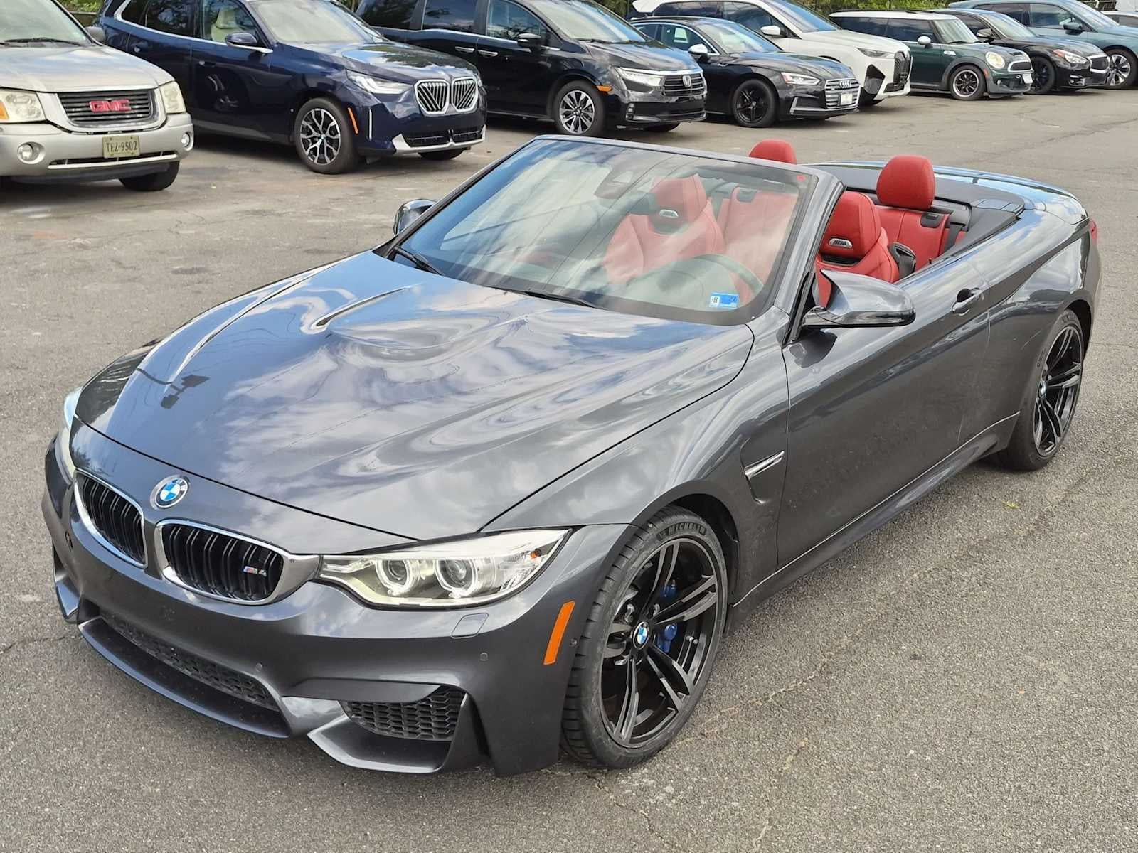 BMW M4 de 2016, descapotable de 2 puertas