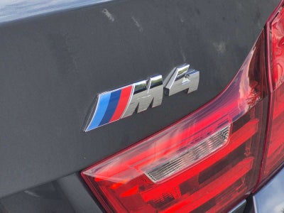 BMW M4 de 2016, descapotable de 2 puertas