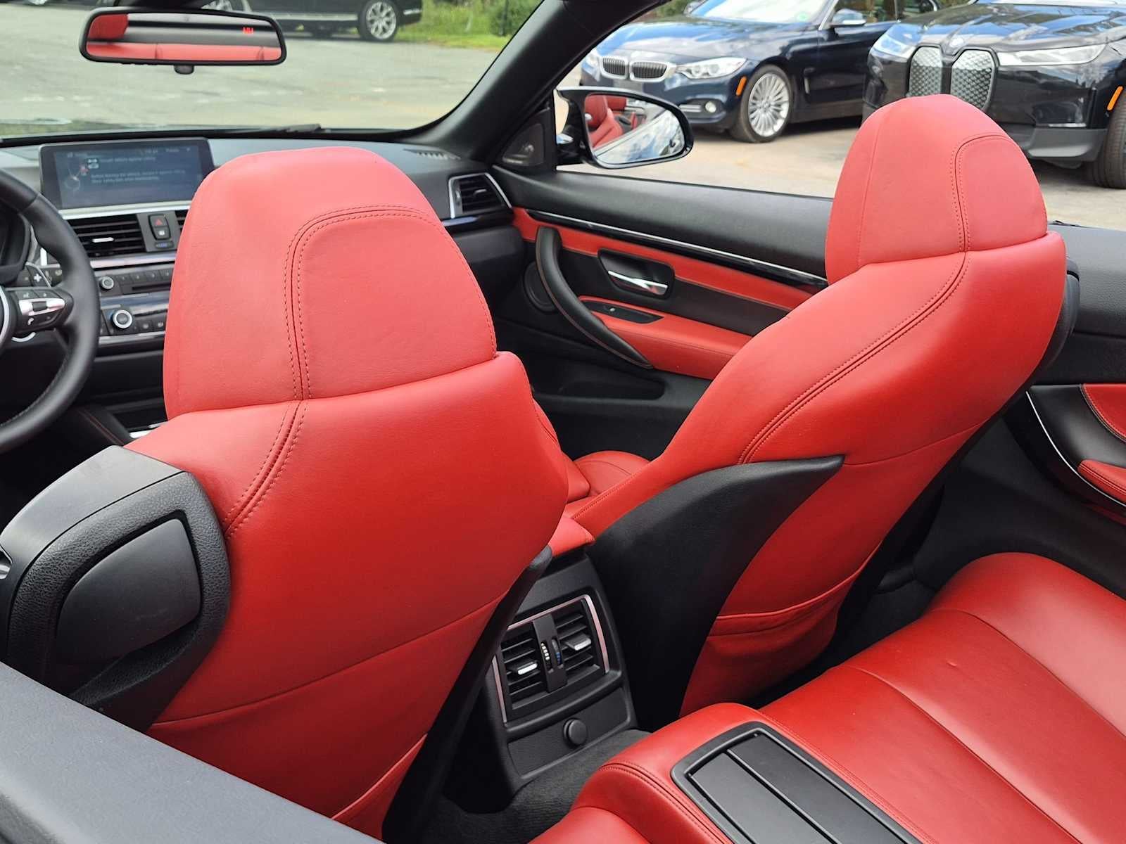 BMW M4 de 2016, descapotable de 2 puertas