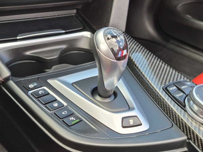 BMW M4 de 2016, descapotable de 2 puertas