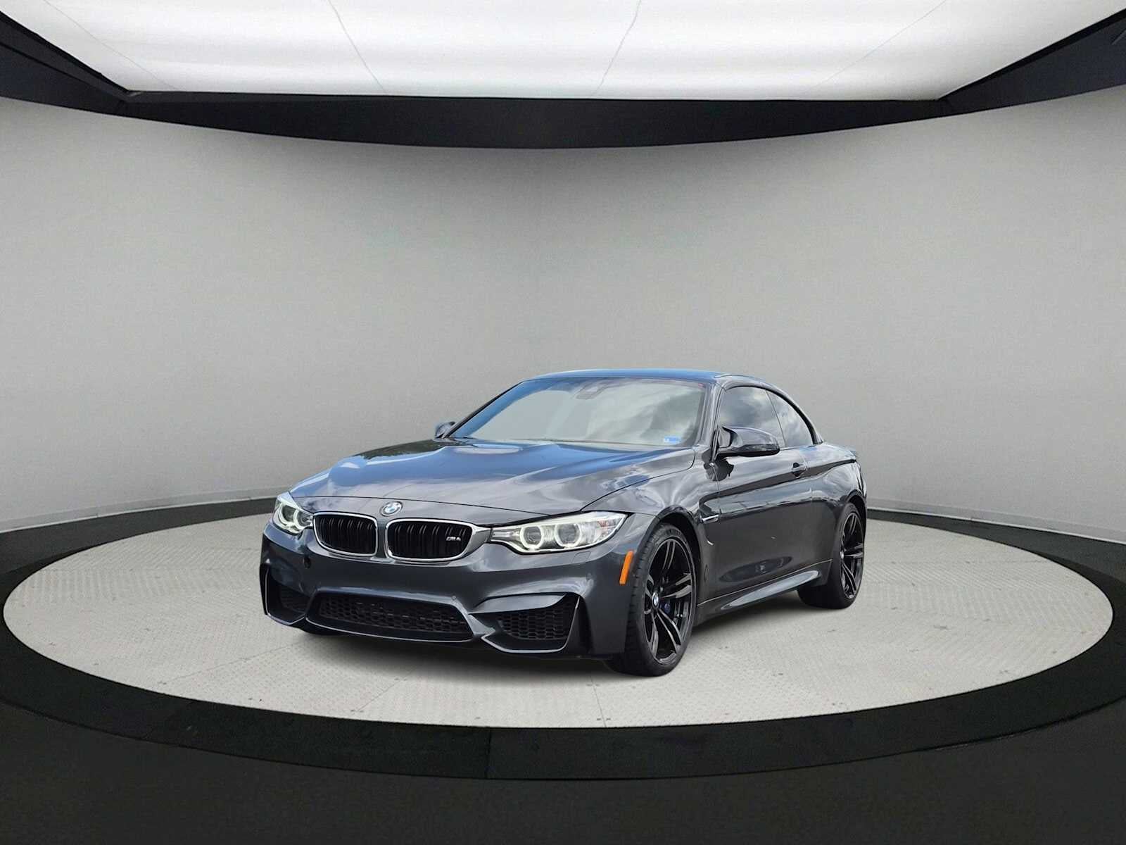 BMW M4 de 2016, descapotable de 2 puertas