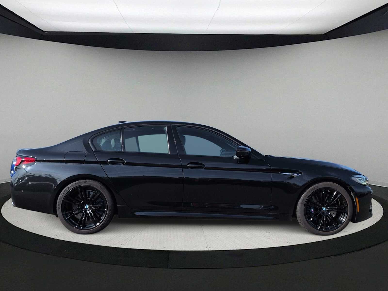 2023 BMW M5 Sedán