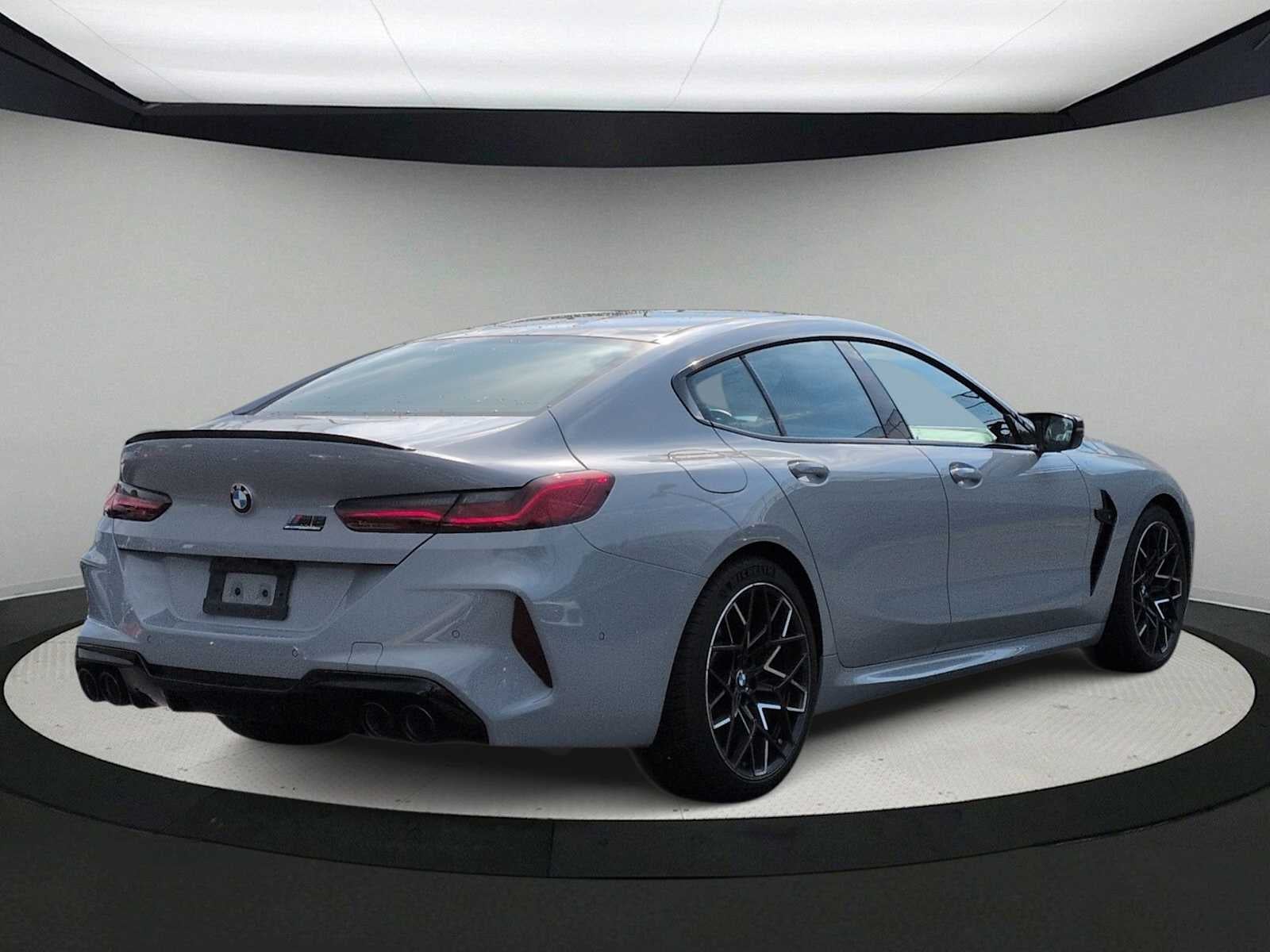 BMW M8 Competition 2024