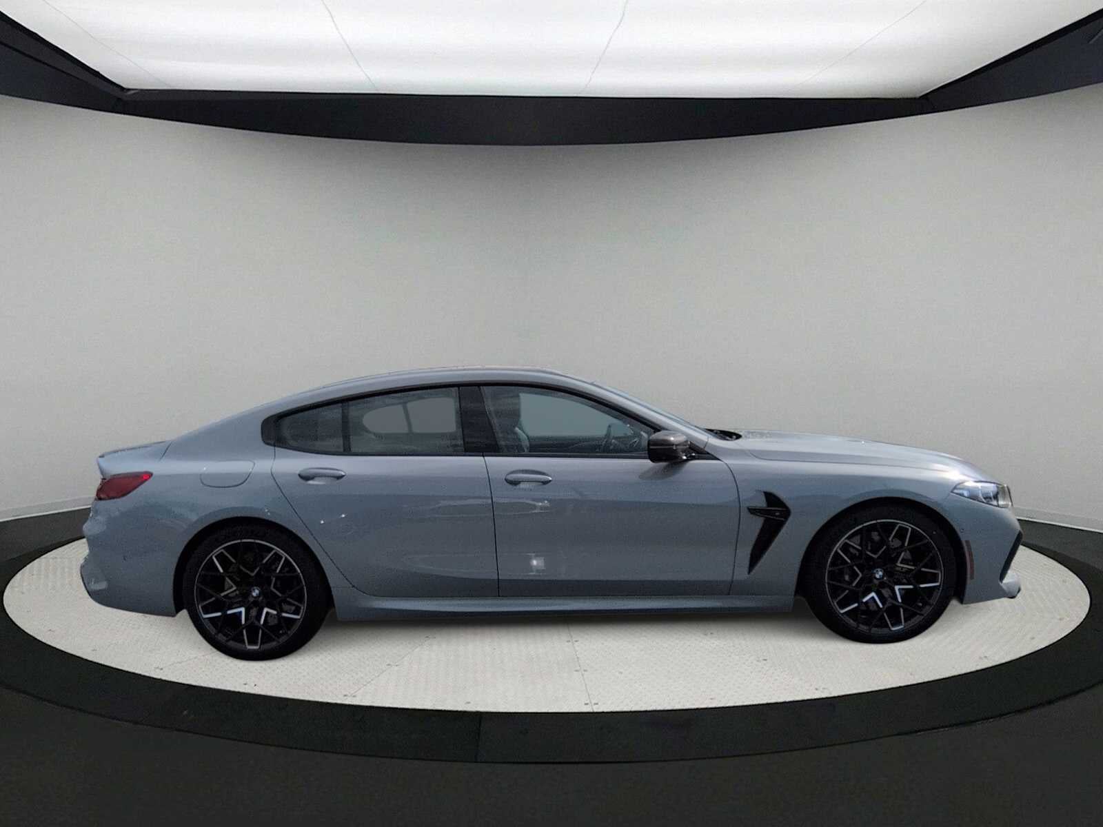BMW M8 Competition 2024