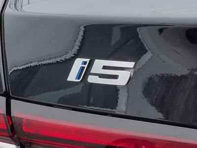 2025 BMW i5 xDrive40 xDrive40