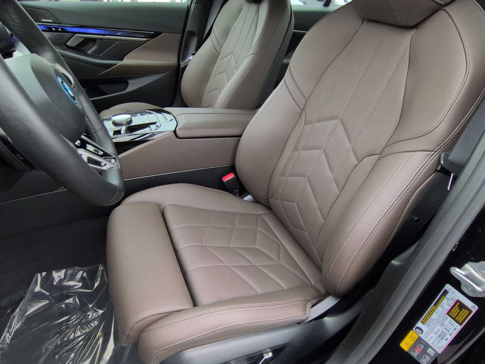 2025 BMW i5 xDrive40 xDrive40