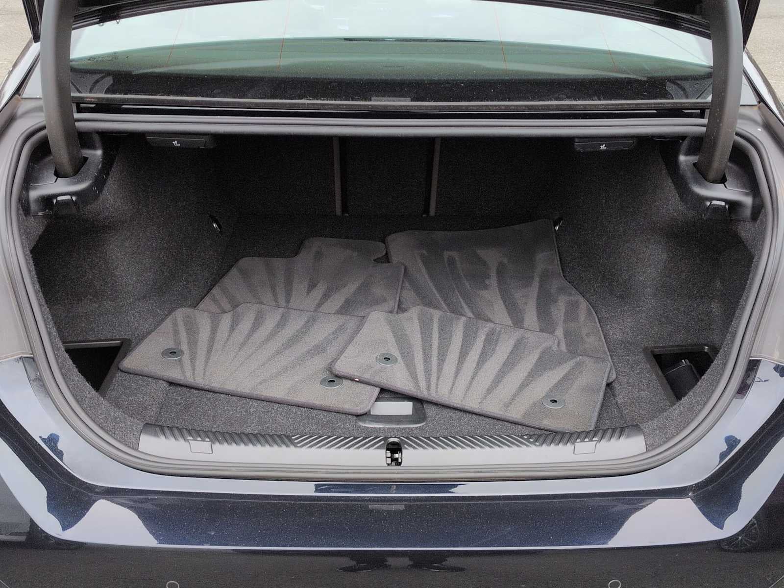 2025 BMW i5 xDrive40 xDrive40