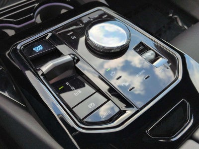 2025 BMW i5 xDrive40 xDrive40