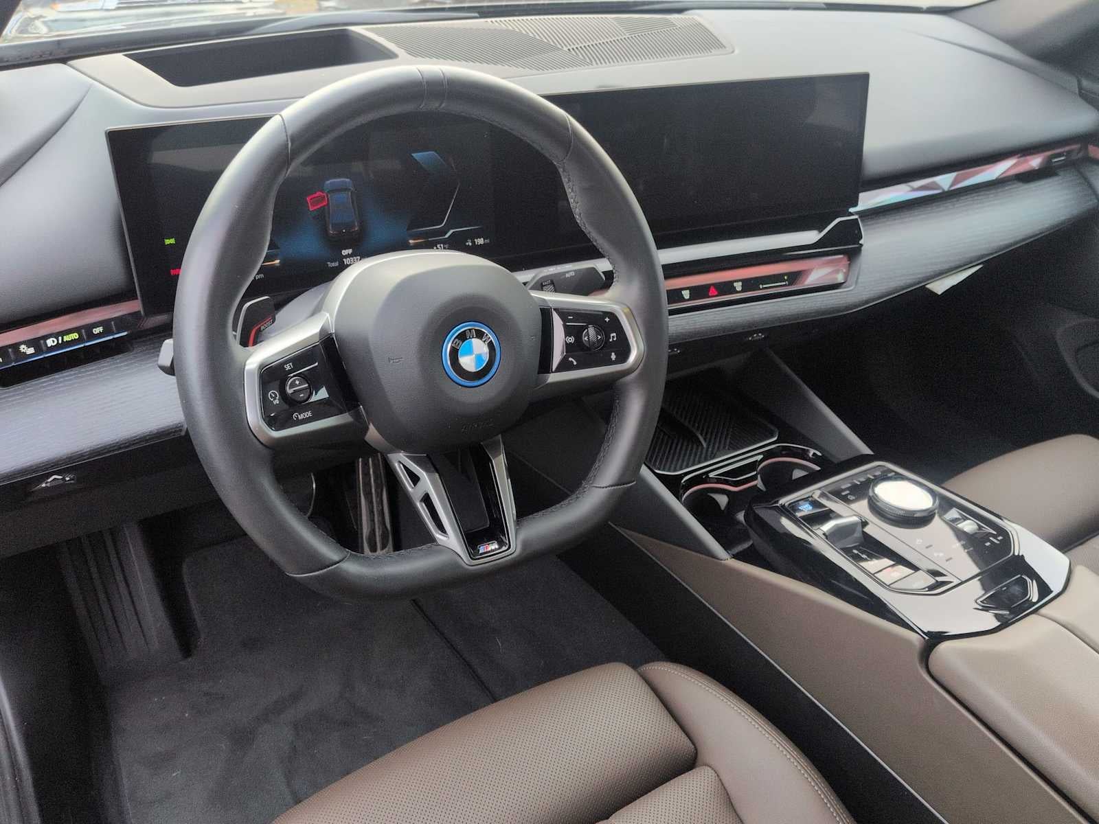 2025 BMW i5 xDrive40 xDrive40