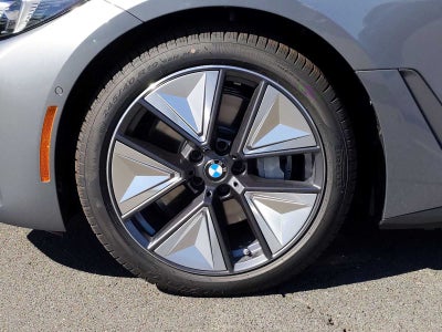 2025 BMW i4 eDrive40