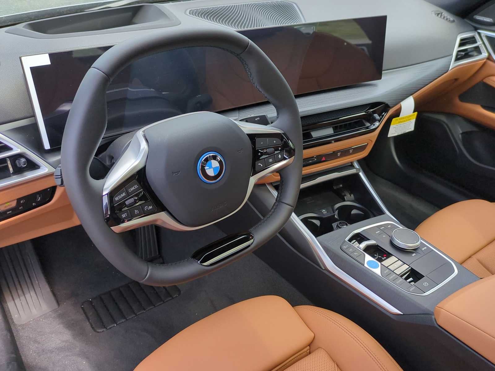 2025 BMW i4 eDrive40