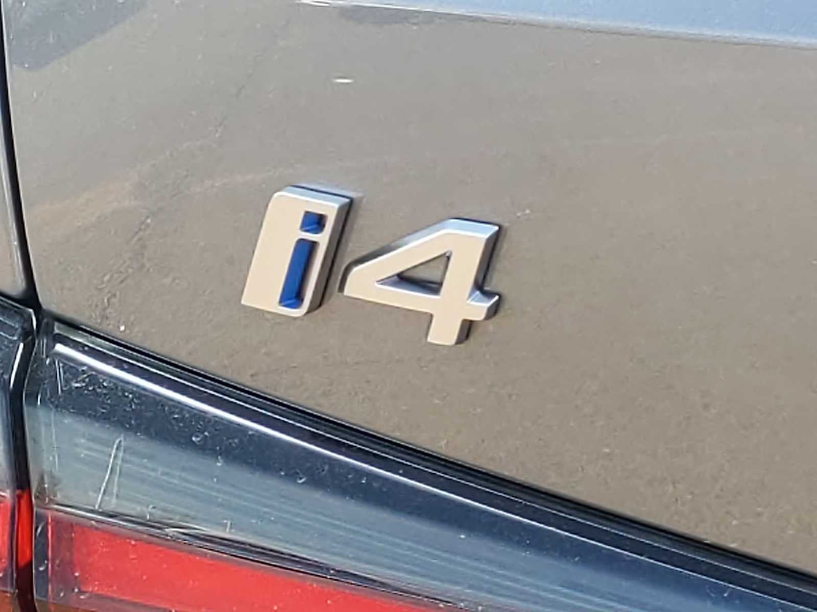 2025 BMW i4 eDrive40