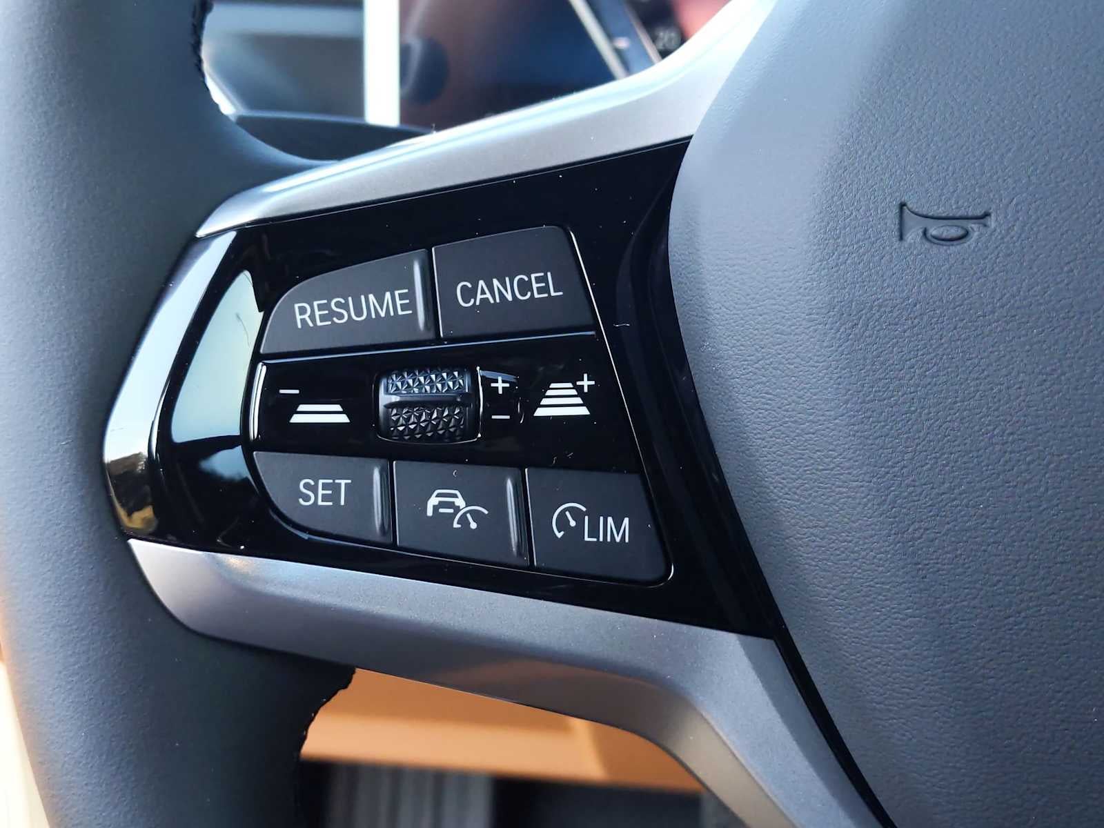 2025 BMW i4 eDrive40