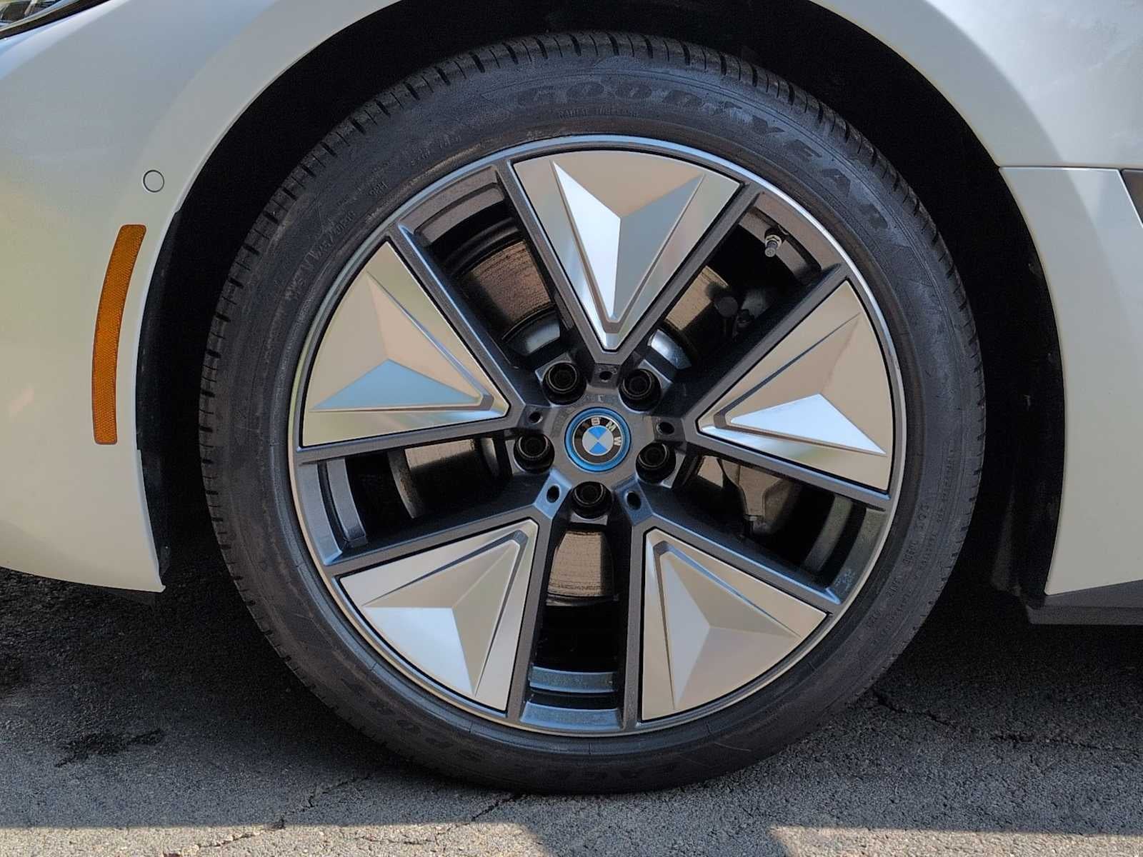 2023 BMW i4 eDrive35