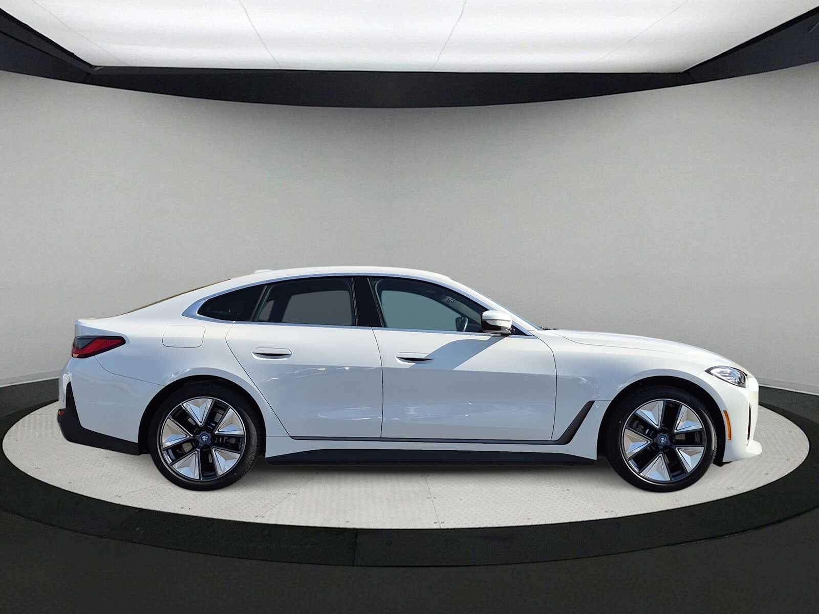BMW i4 eDrive35 2024
