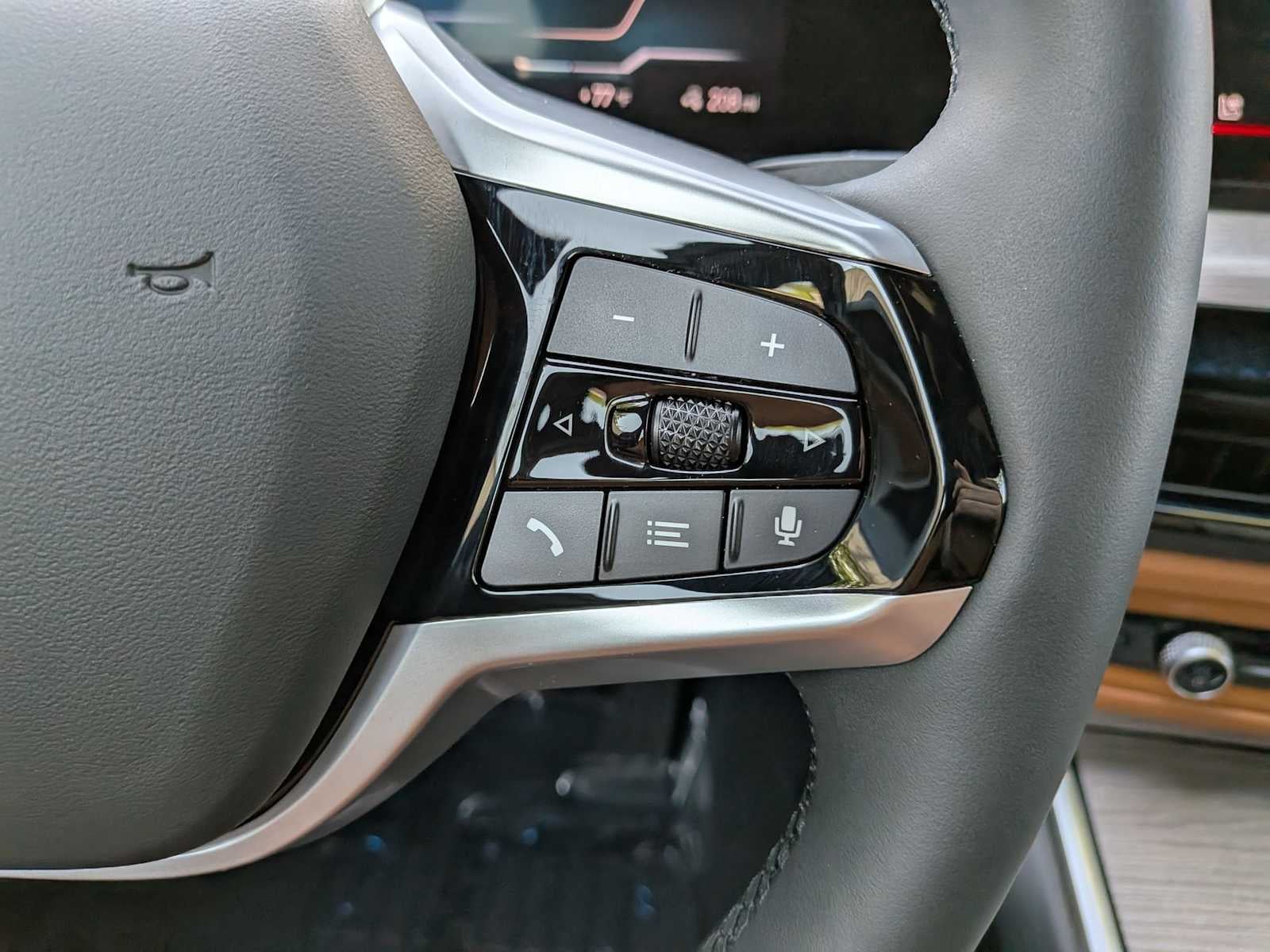 2025 BMW i4 xDrive40