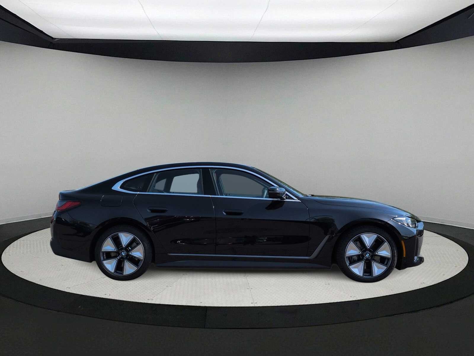 2025 BMW i4 xDrive40