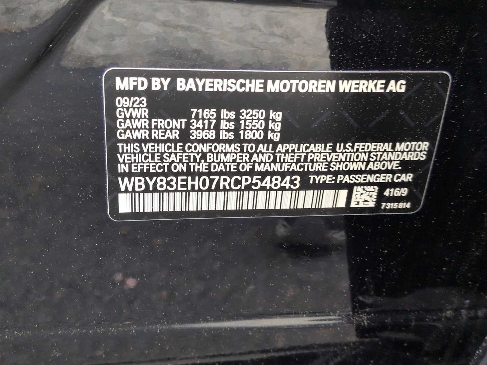 BMW i7 M70 2024
