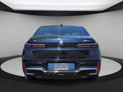BMW i7 M70 2024