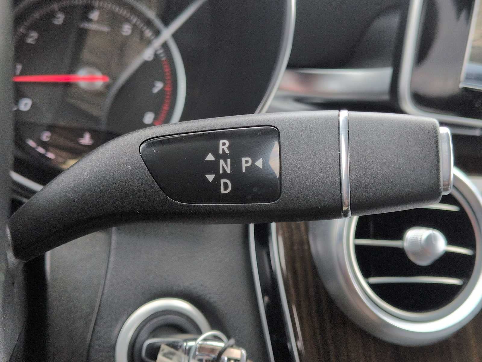 Mercedes-Benz GLC 300 2019 GLC 300