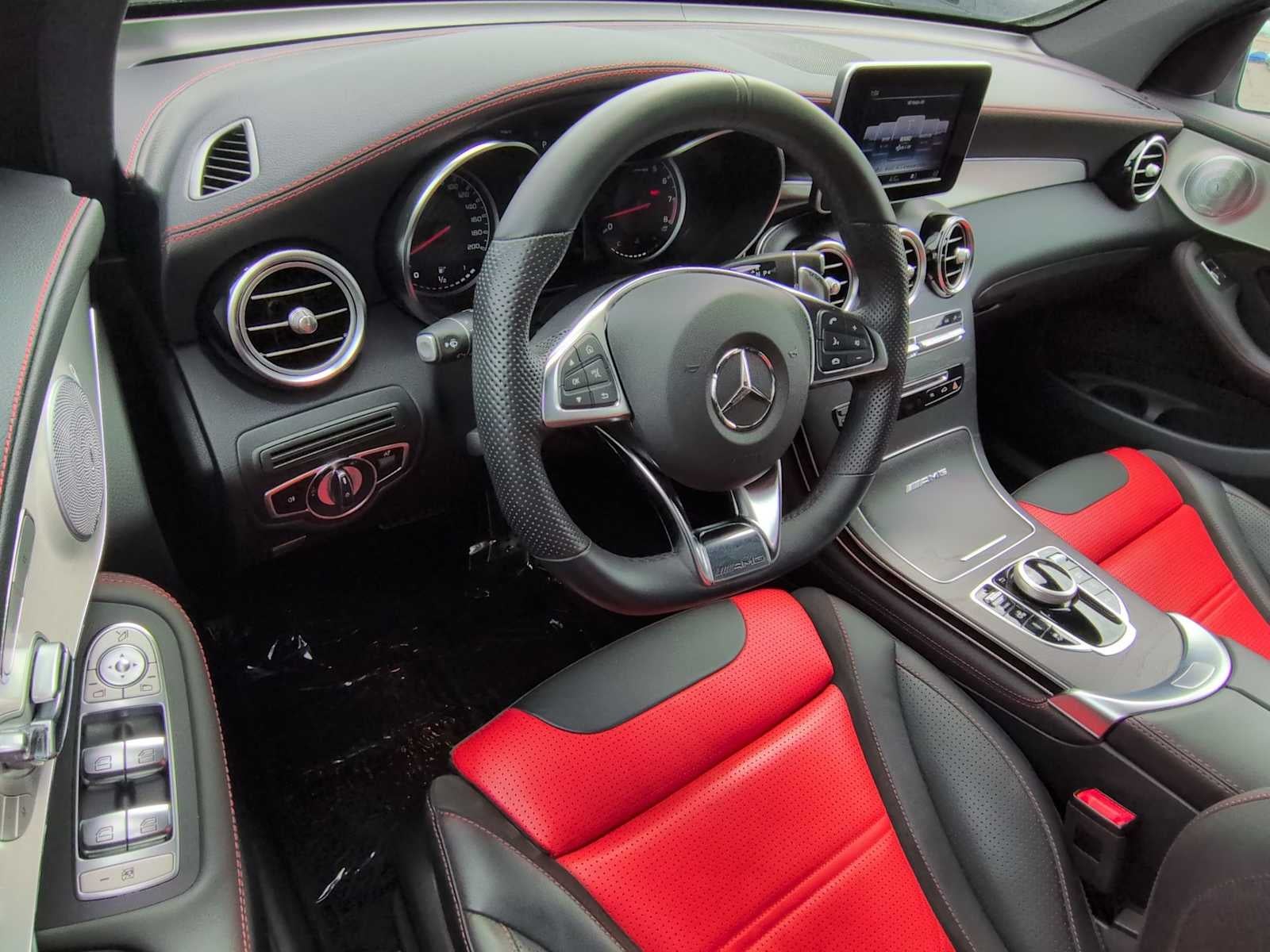 Mercedes-Benz AMG® GLC 63 de 2019