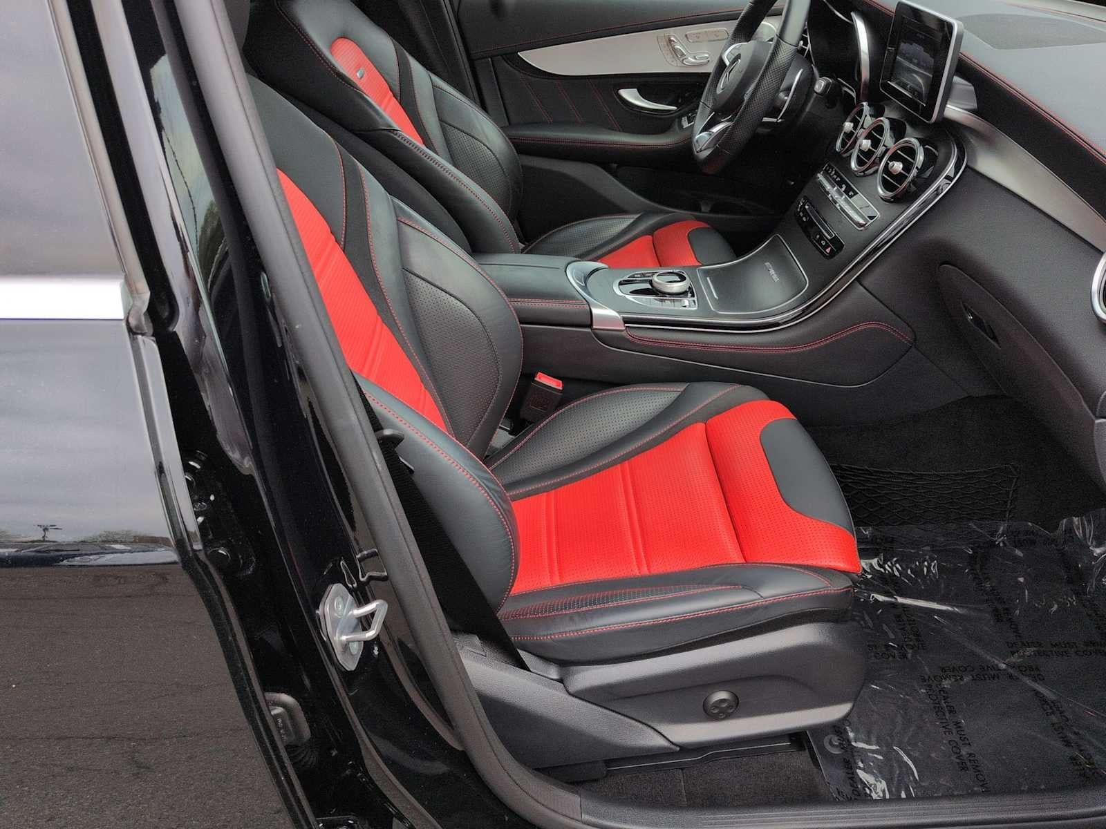 Mercedes-Benz AMG® GLC 63 de 2019