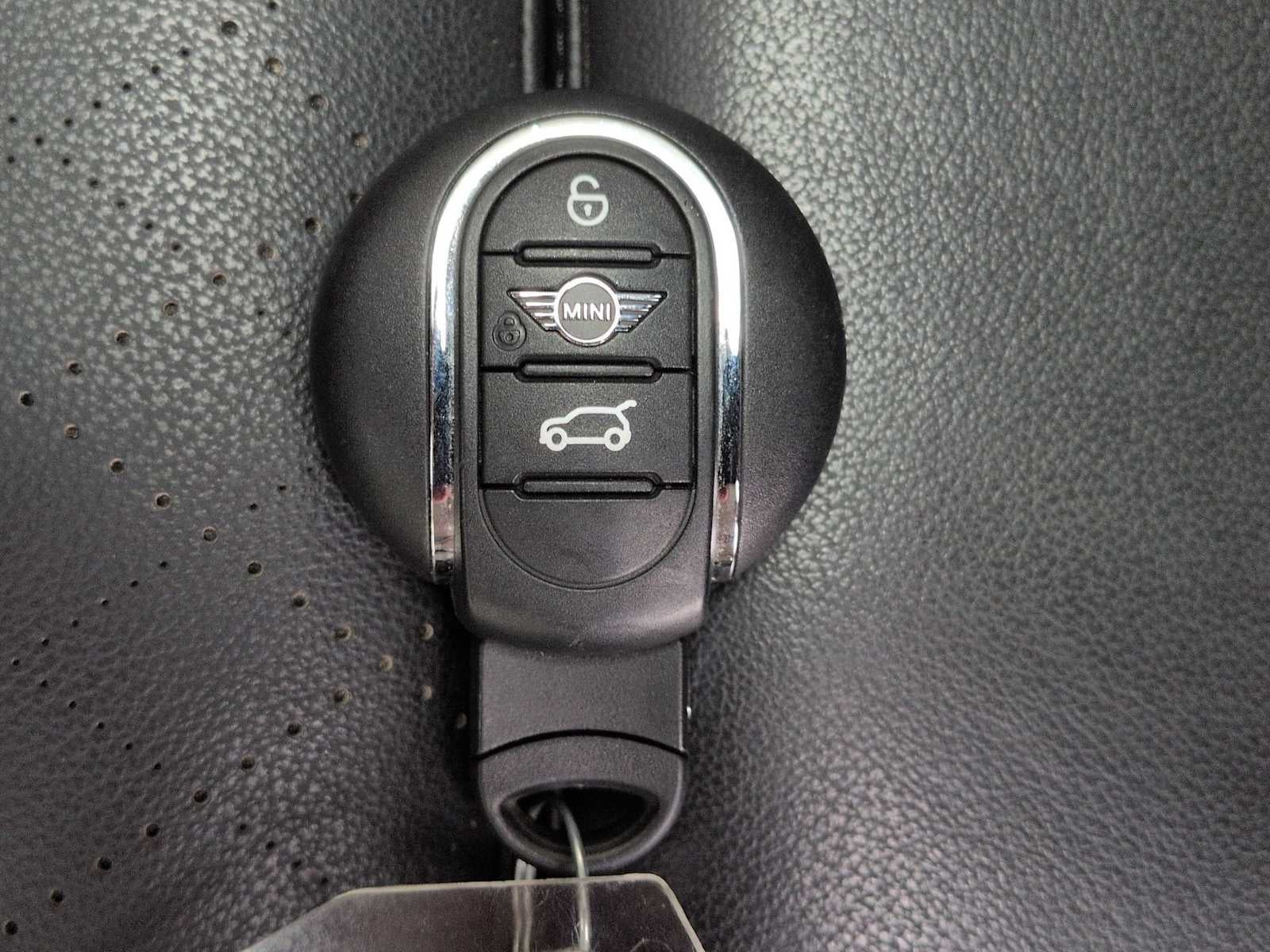 2024 MINI HARDTOP 2 PUERTAS Cooper SE