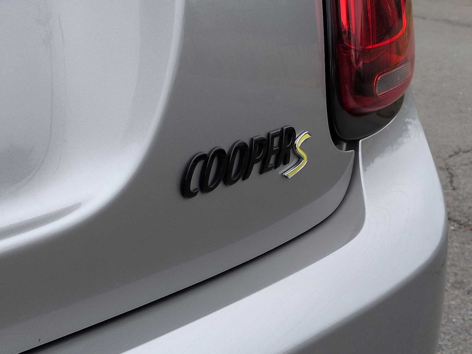 2023 MINI HARDTOP 2 PUERTAS Cooper SE