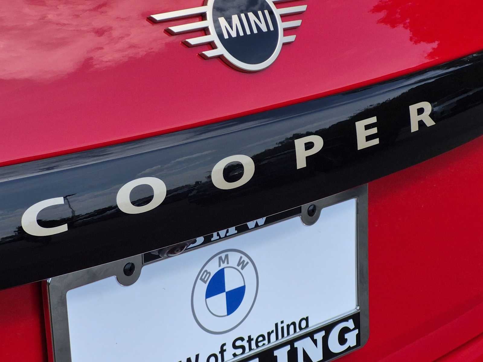 MINI ICONIC de 2 puertas, 2027
