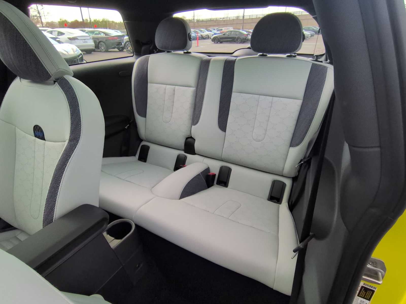 MINI de 2 puertas, edición Oxford, 2026