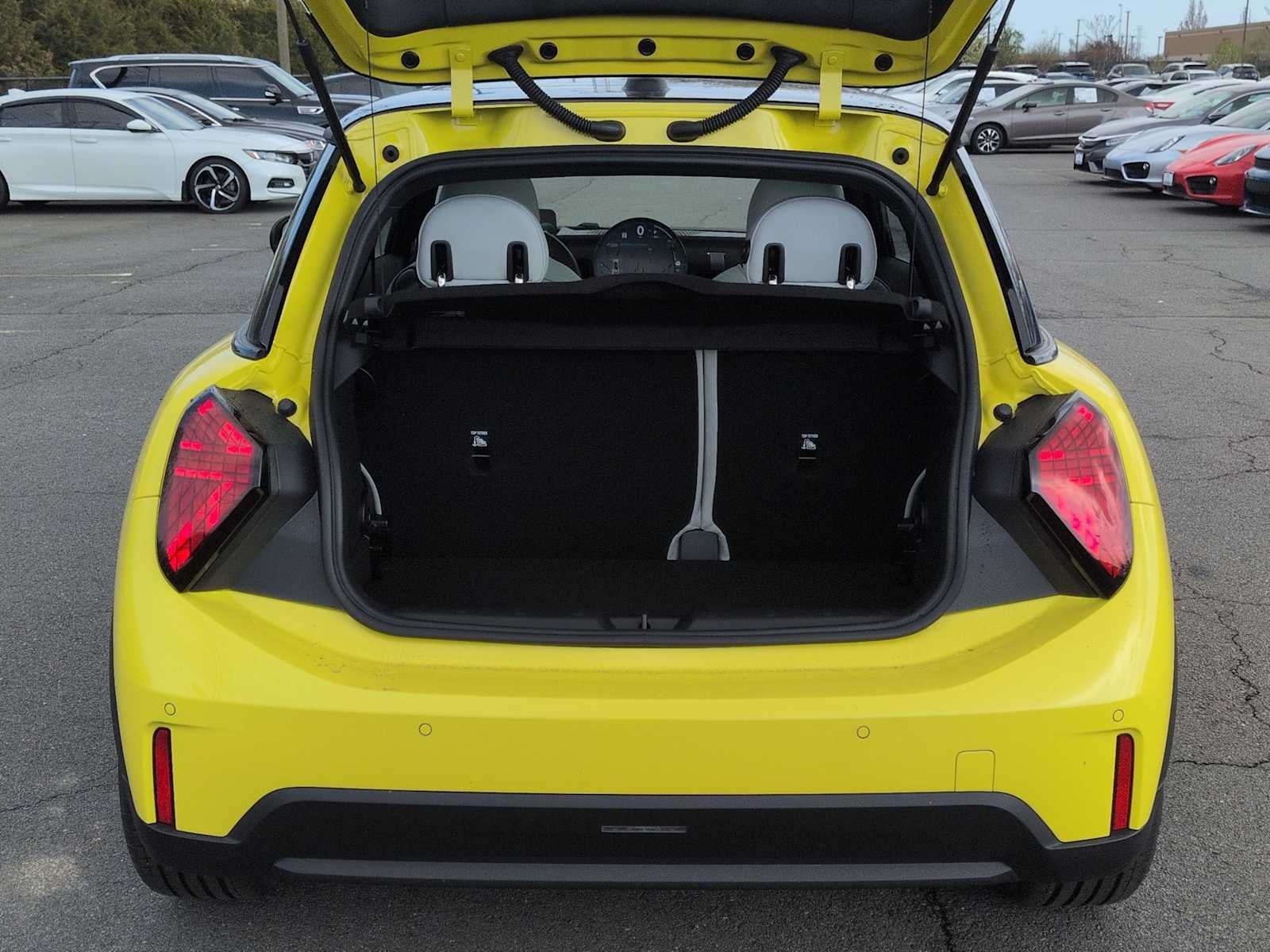 MINI de 2 puertas, edición Oxford, 2026