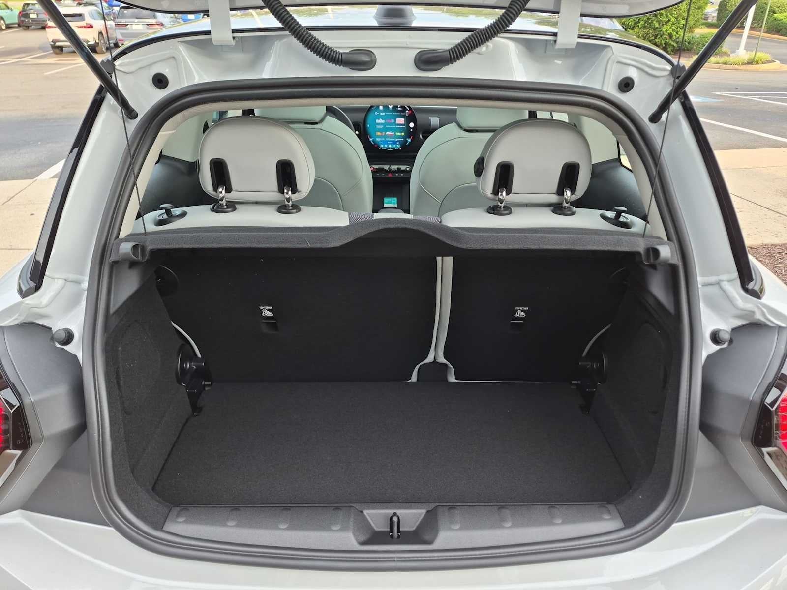 MINI ICONIC de 2 puertas, 2027