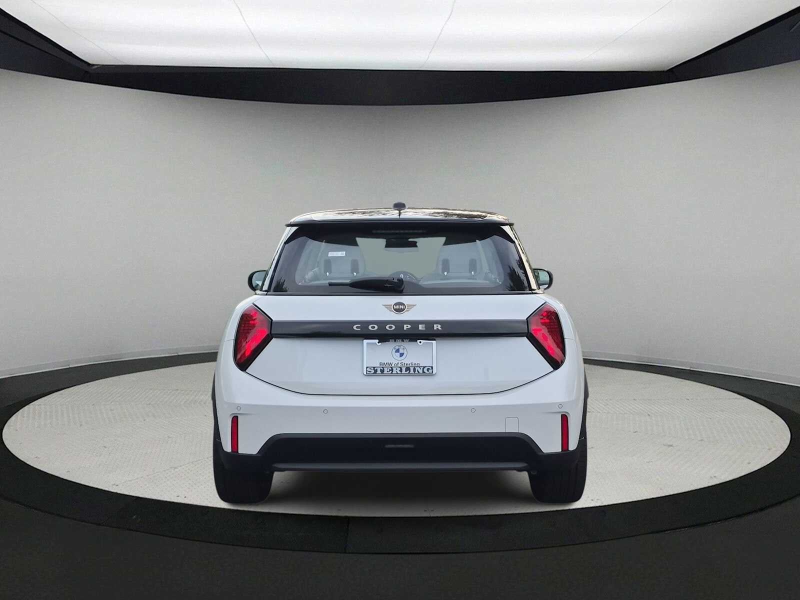 MINI ICONIC de 2 puertas, 2027