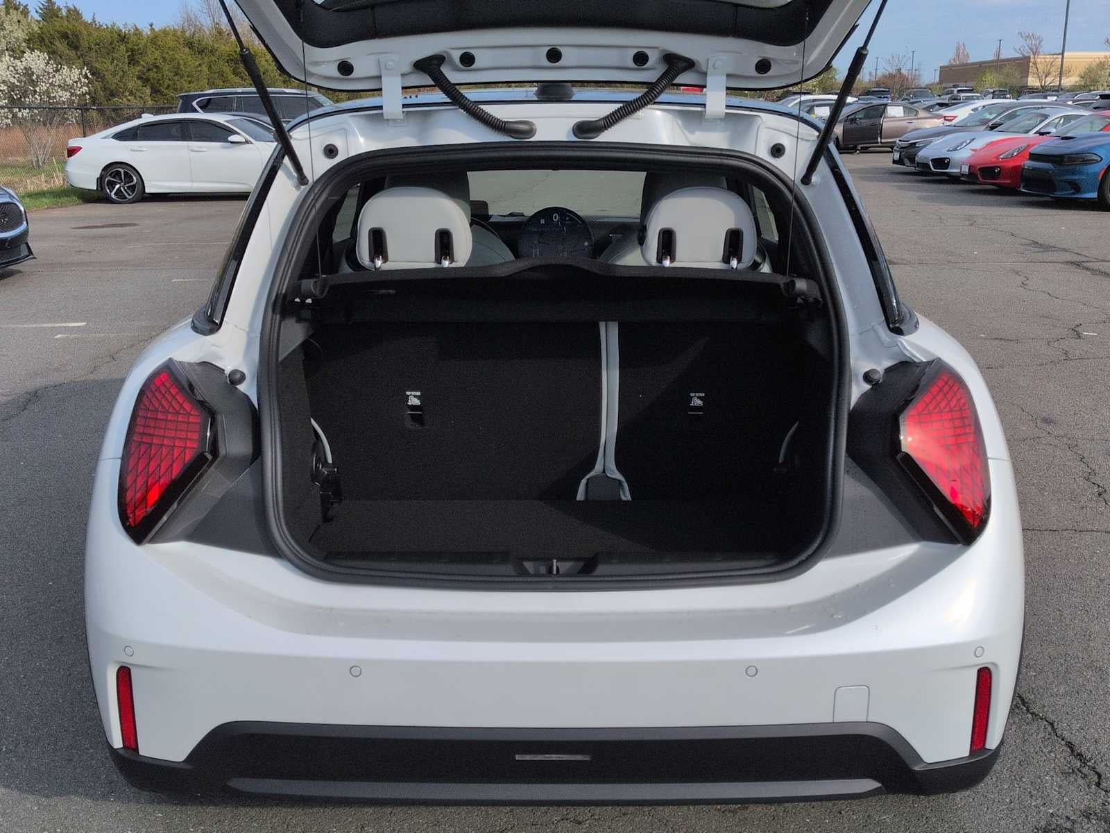 MINI de 2 puertas, edición Oxford, 2026