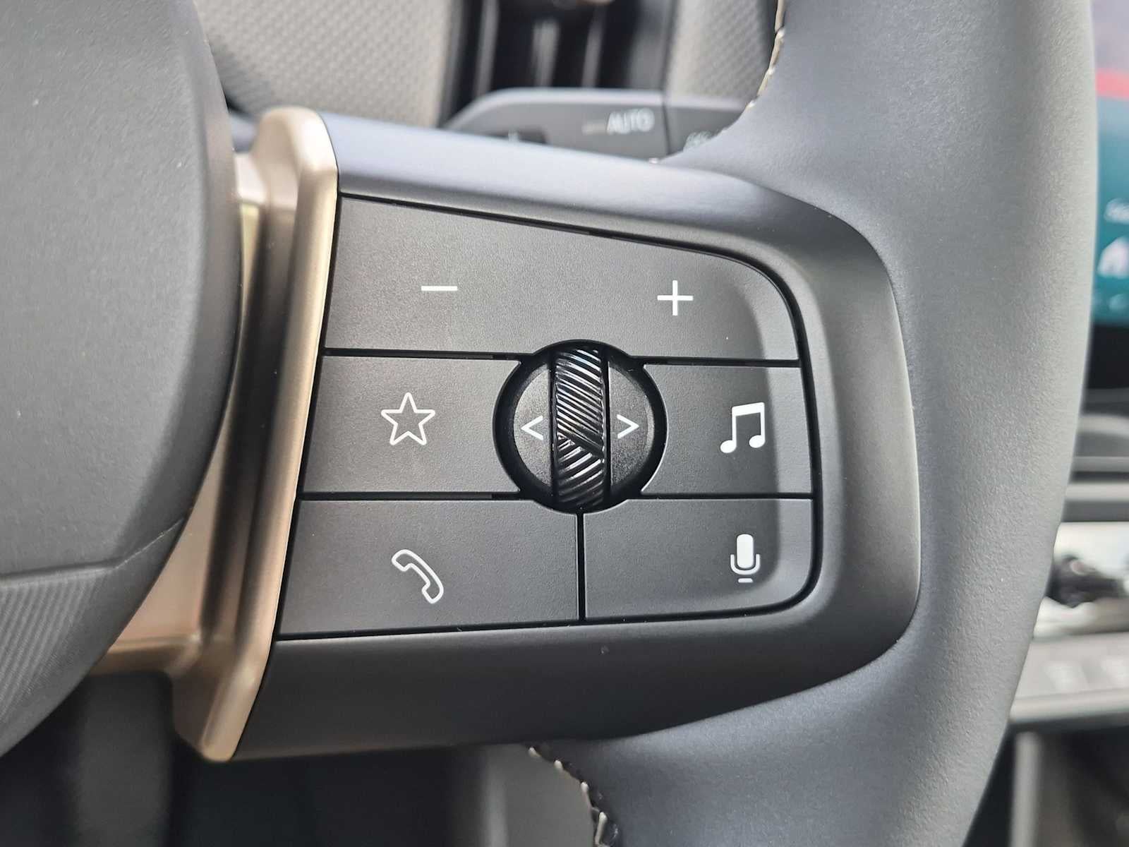 MINI 2 PUERTAS SIGNATURE PLUS 2027