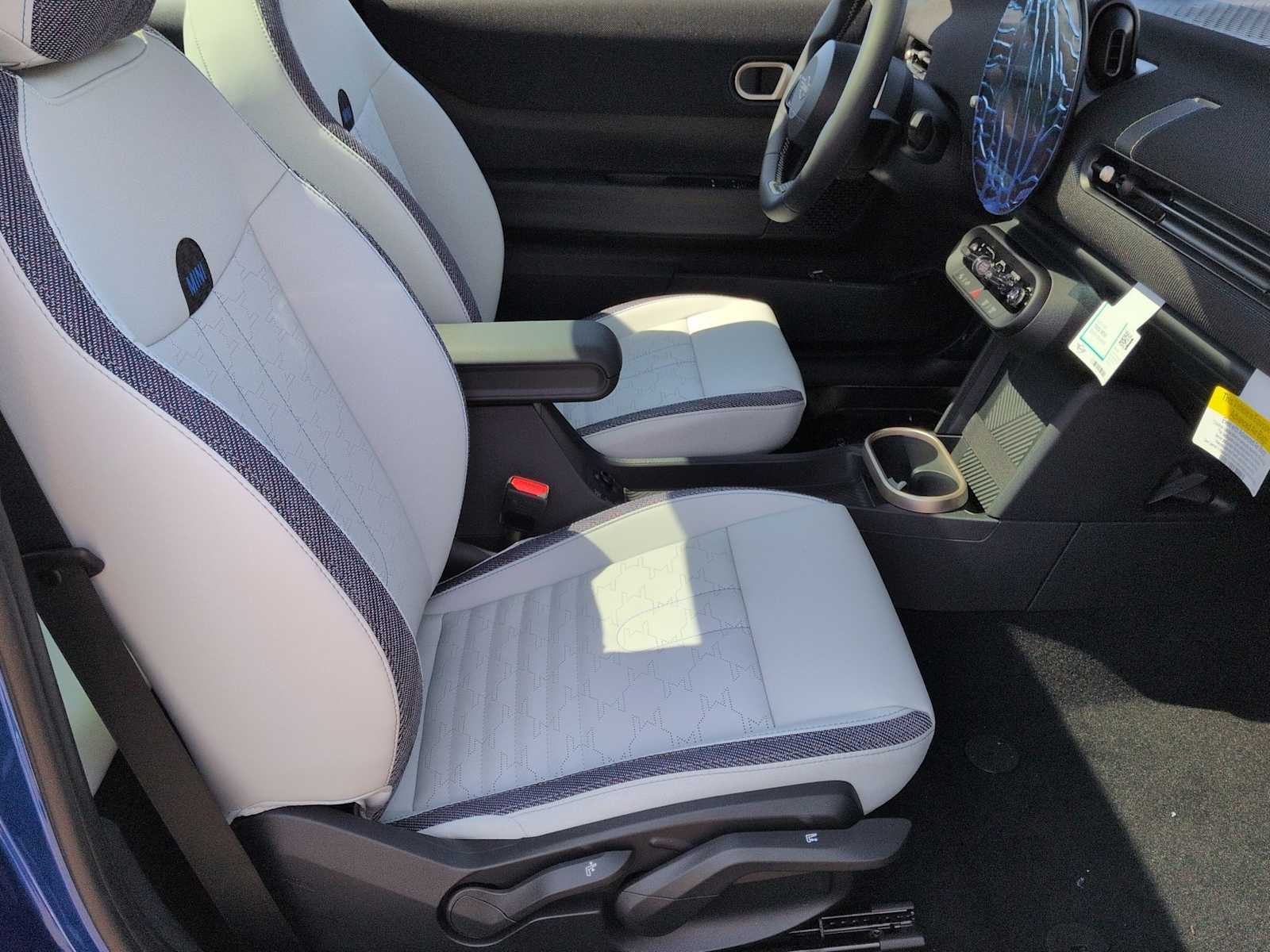 MINI de 2 puertas, edición Oxford, 2026