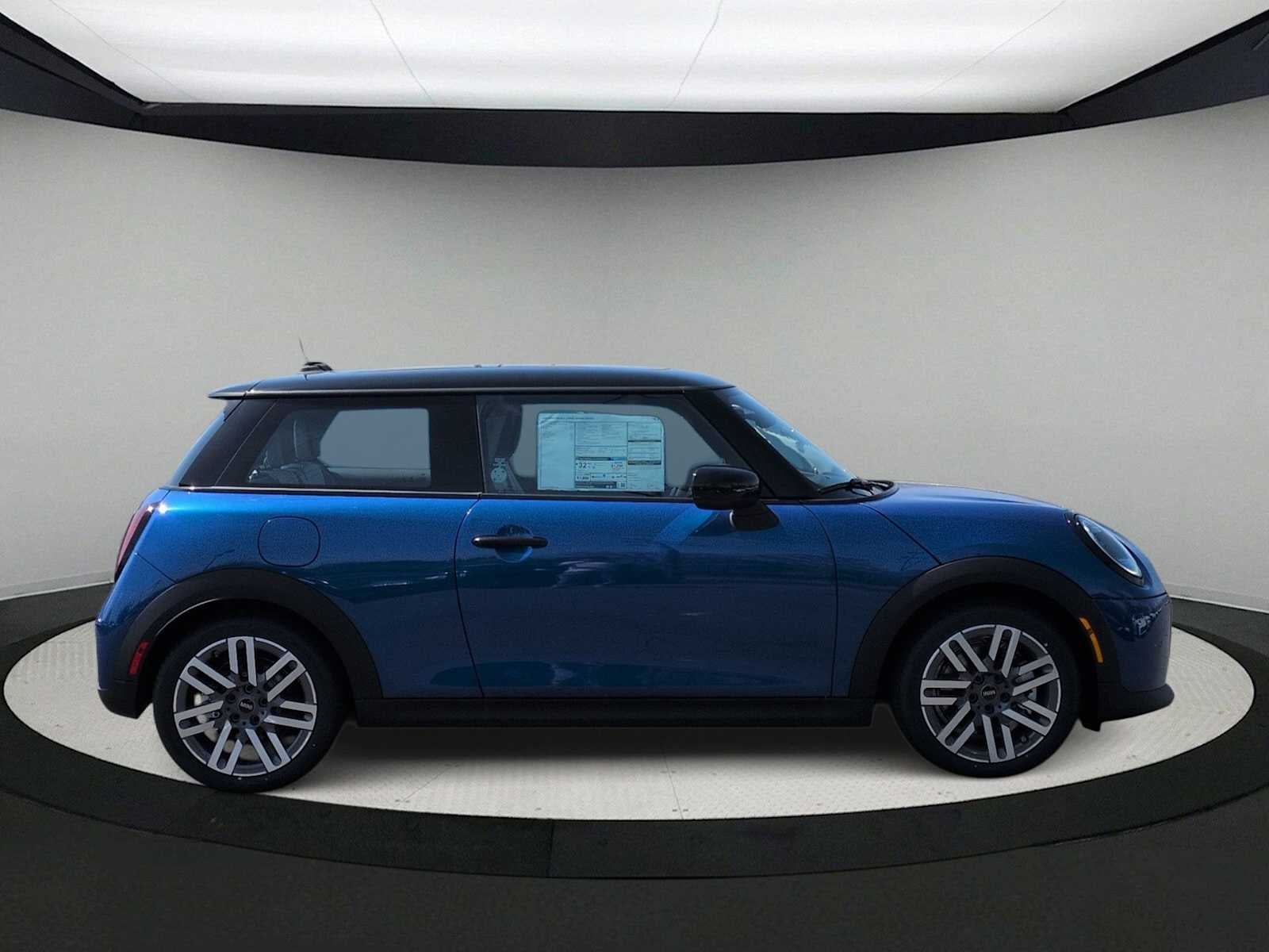 MINI de 2 puertas, edición Oxford, 2026