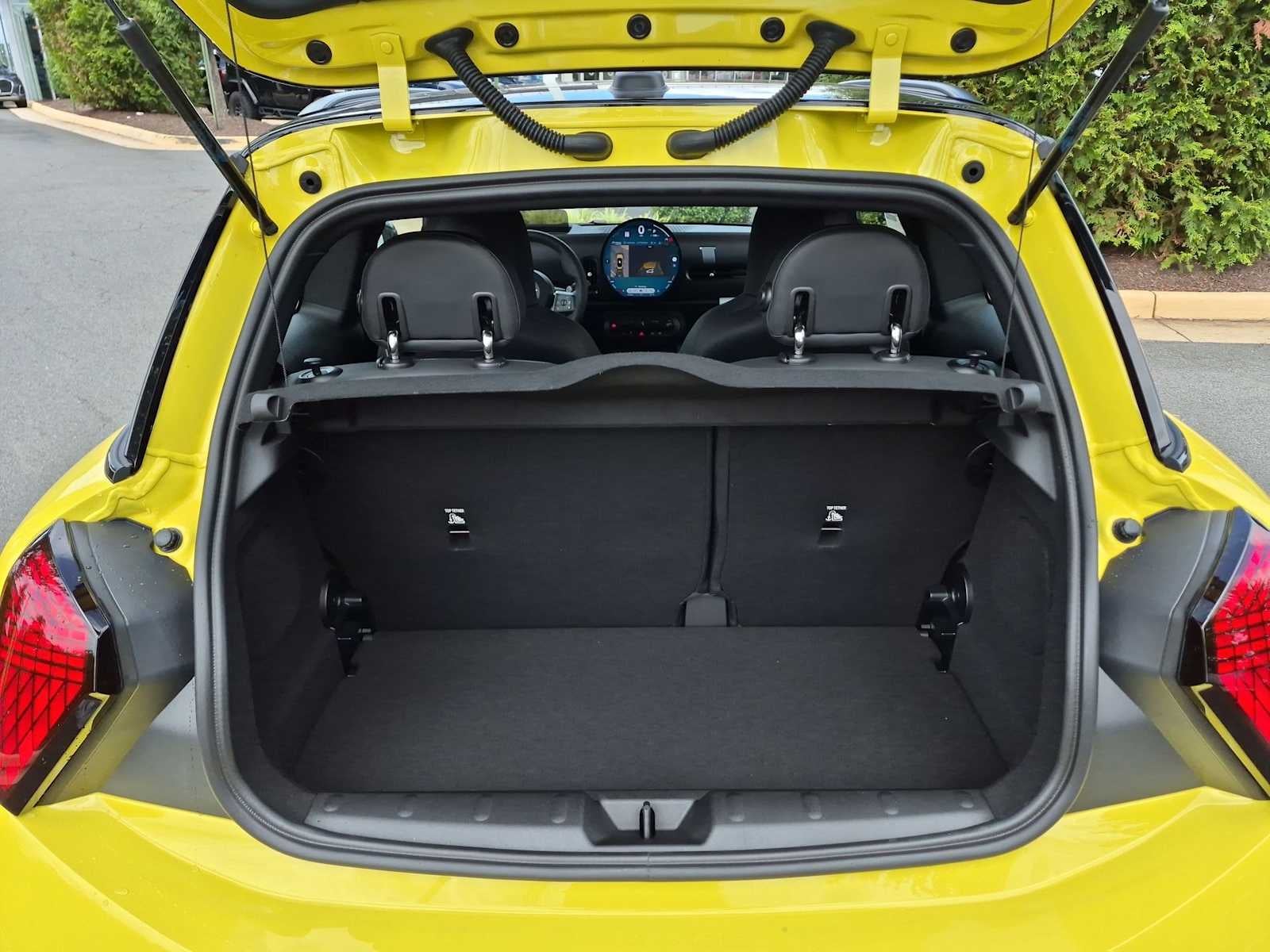 2026 MINI 2 PUERTAS ICONIC