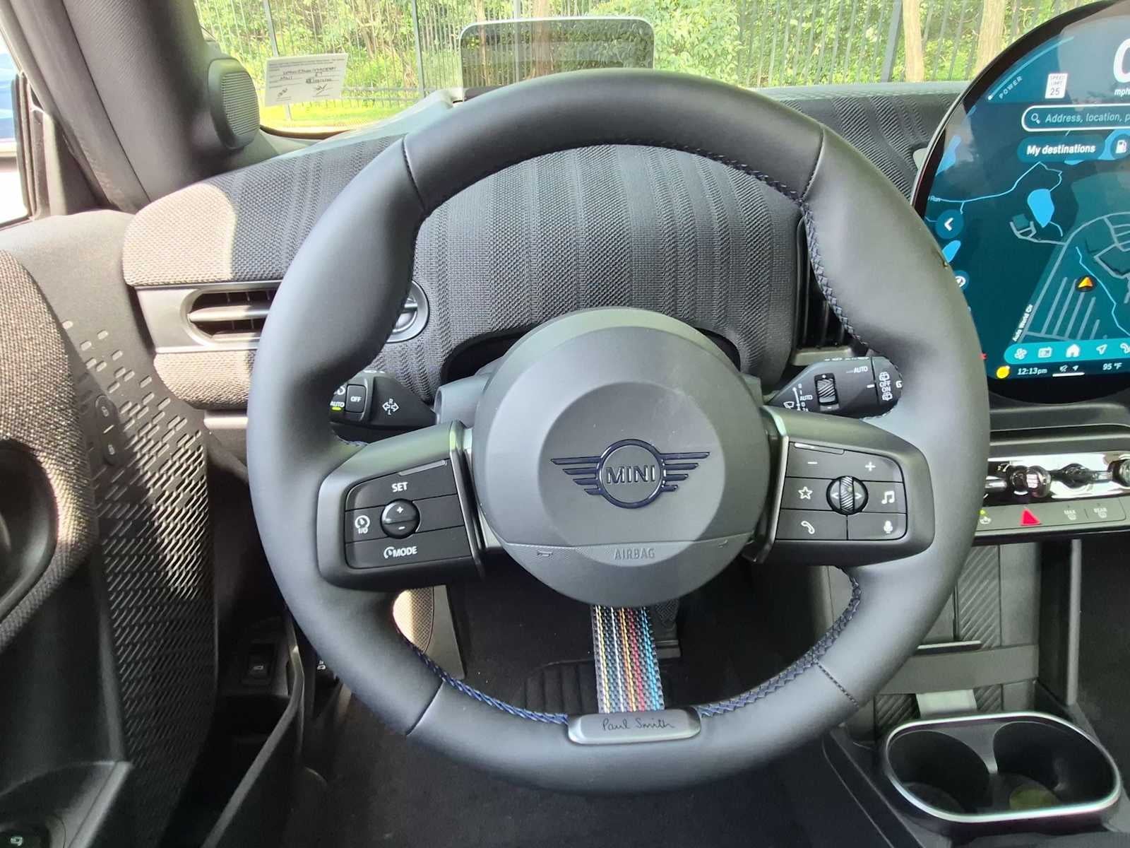 MINI ICONIC de 2 puertas, 2027