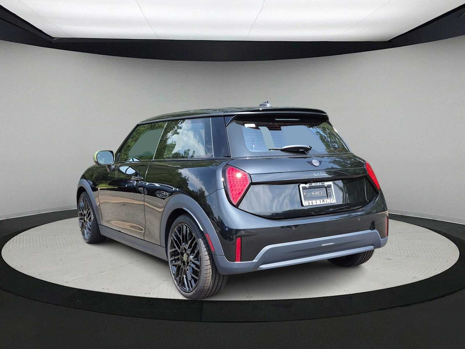 MINI ICONIC de 2 puertas, 2027