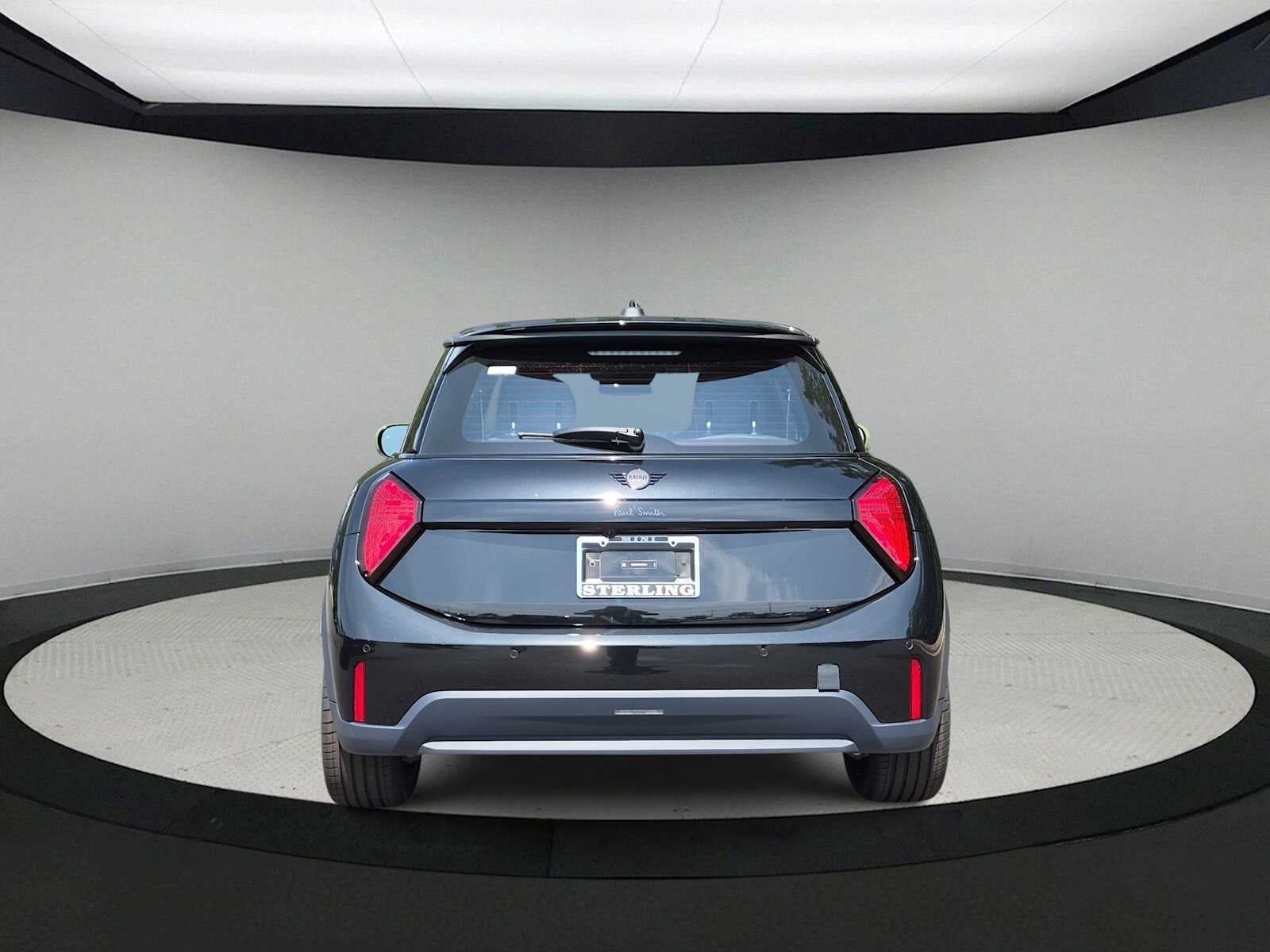 MINI ICONIC de 2 puertas, 2027