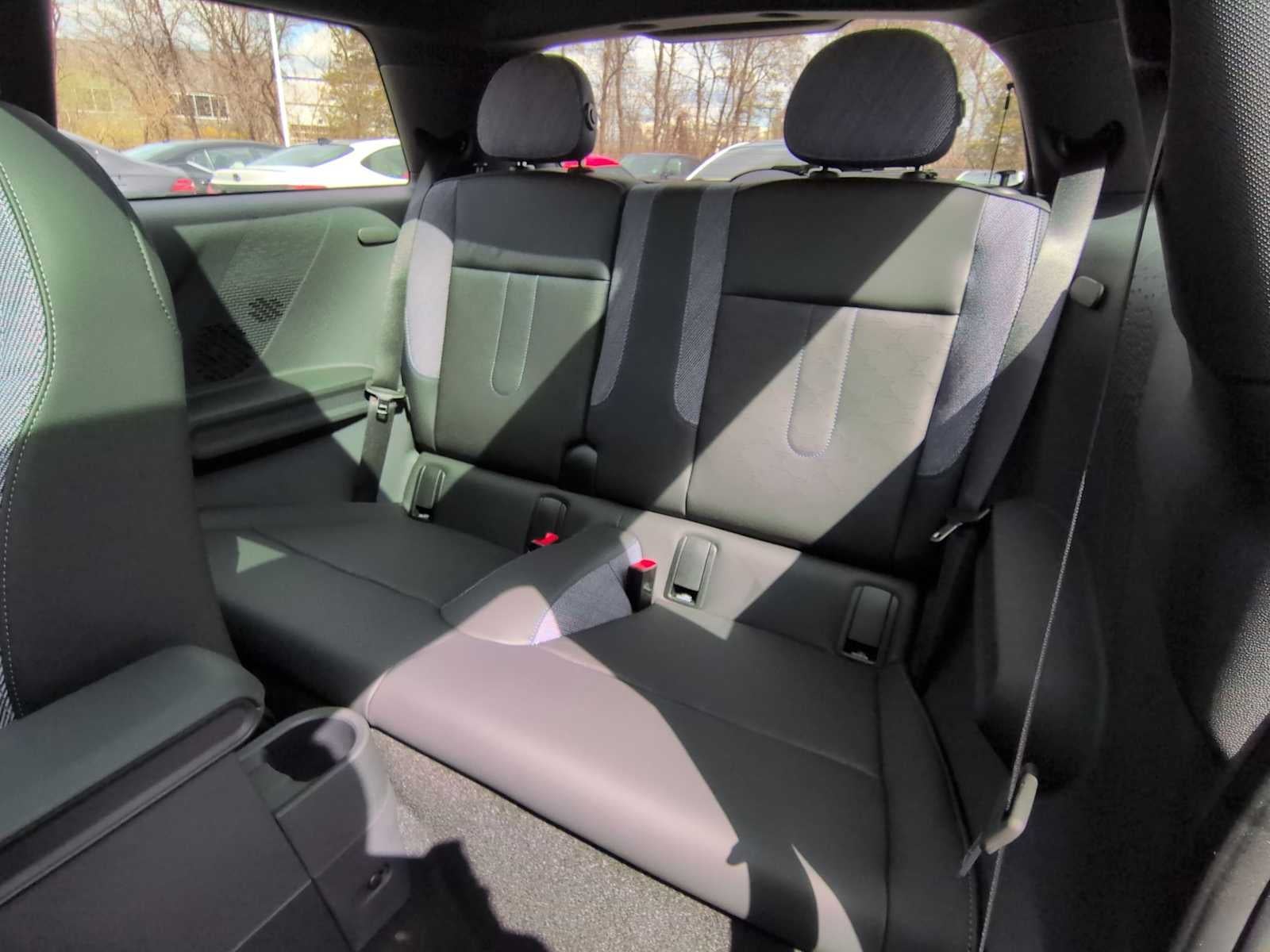 2026 MINI 2 PUERTAS ICONIC